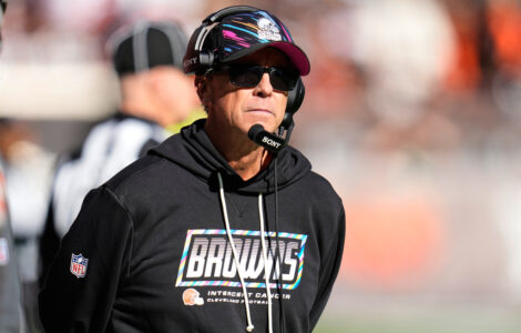 Monken says Browns' offense could be 'smoother,' but his 4-2 team has come through late in games